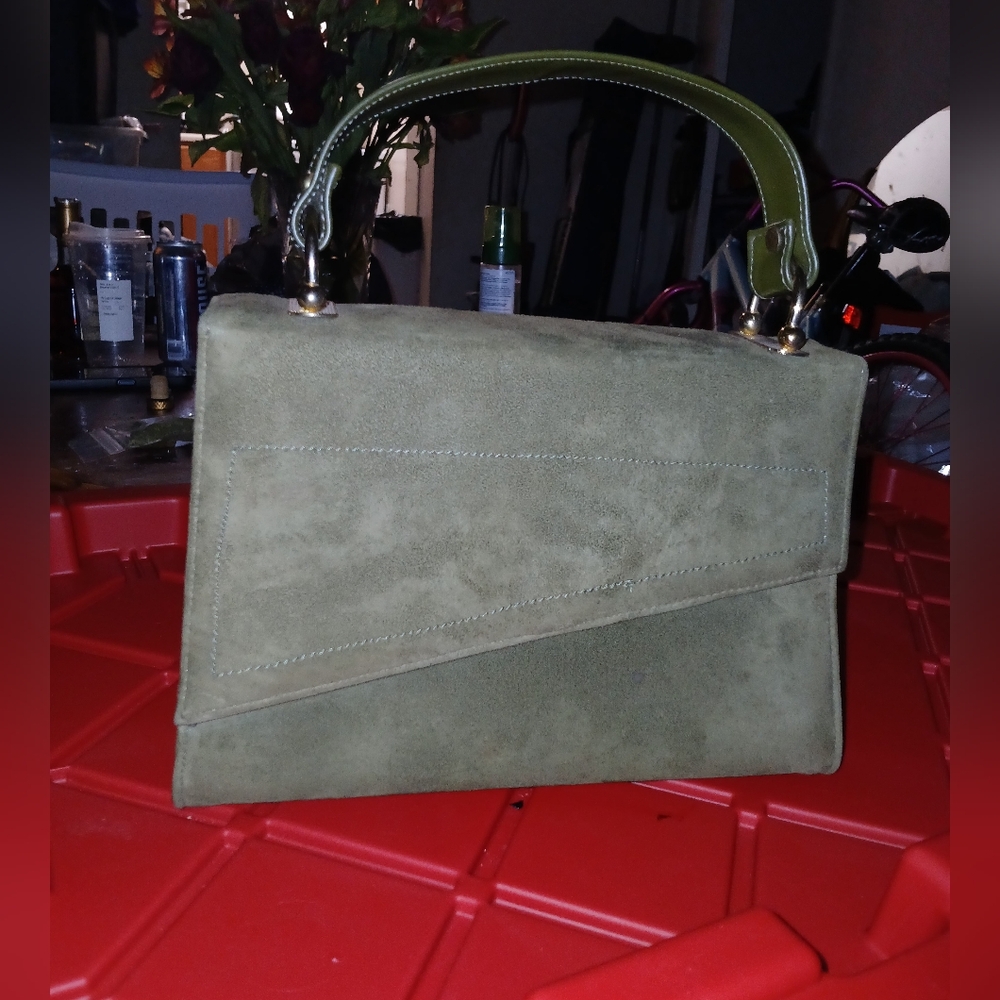 Hand Bag - Picture 2 of 6